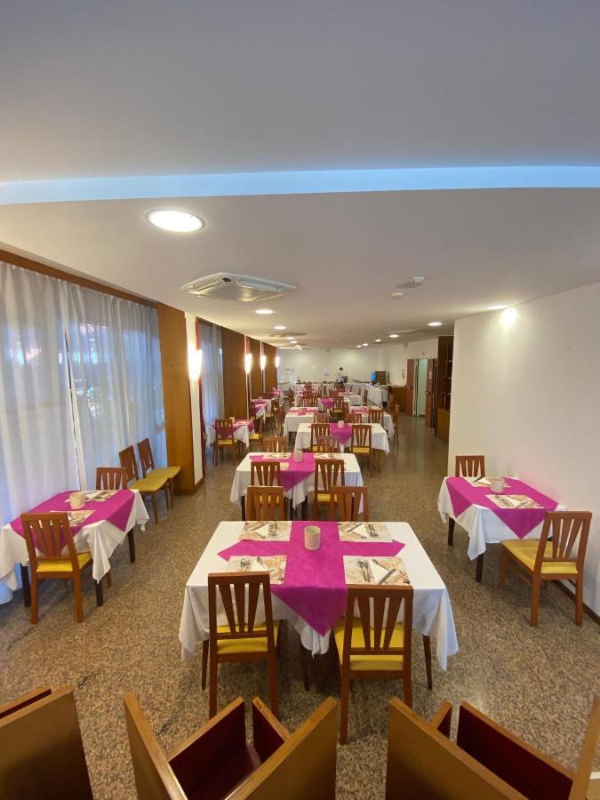 Hotel Modenese Riccione Exterior photo