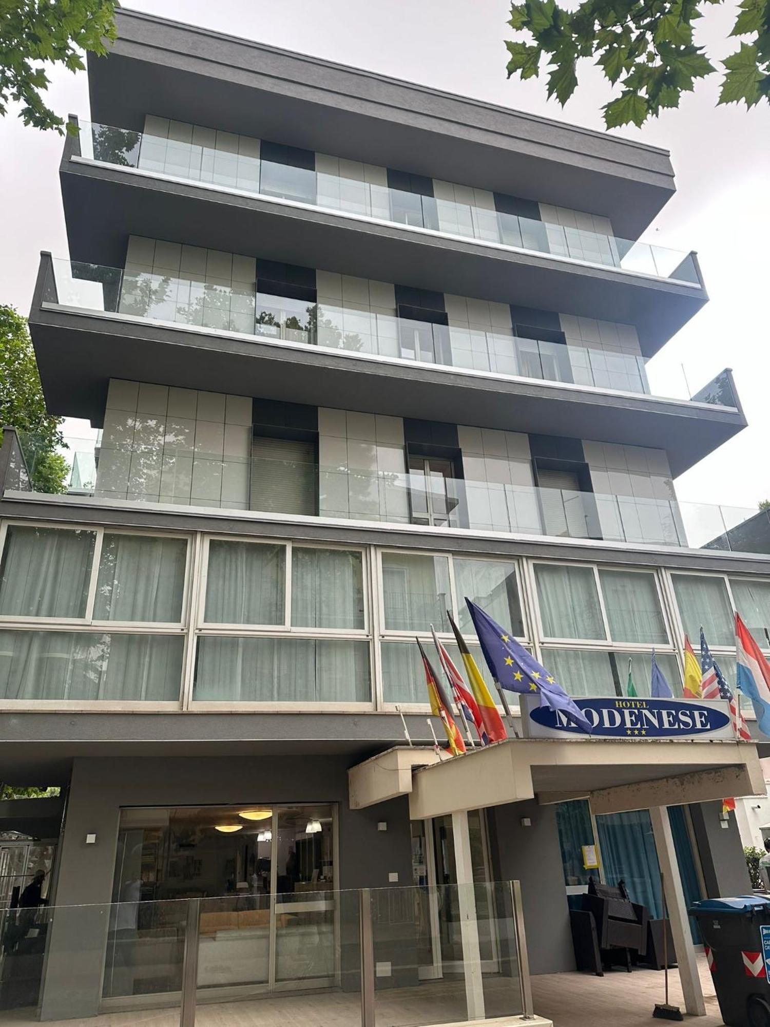 Hotel Modenese Riccione Exterior photo